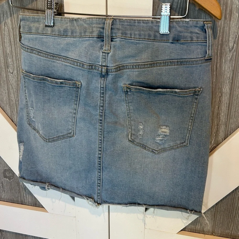 Bag208. Sz S length 14” distressed denim light wash skirt. - Picture 3 of 3
